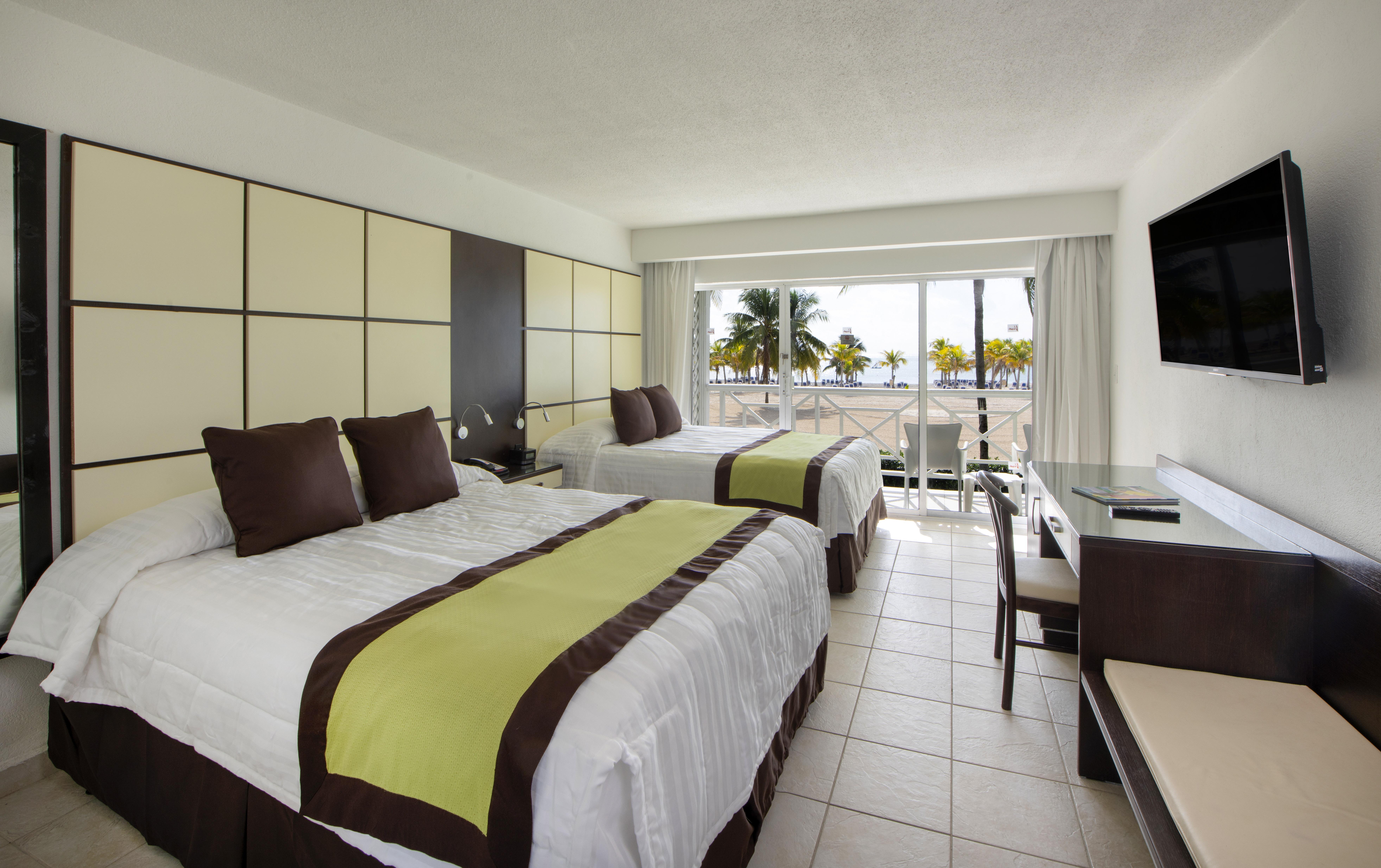 Viva Fortuna Beach By Wyndham, A Trademark All Inclusive Hotel Freeport Bagian luar foto