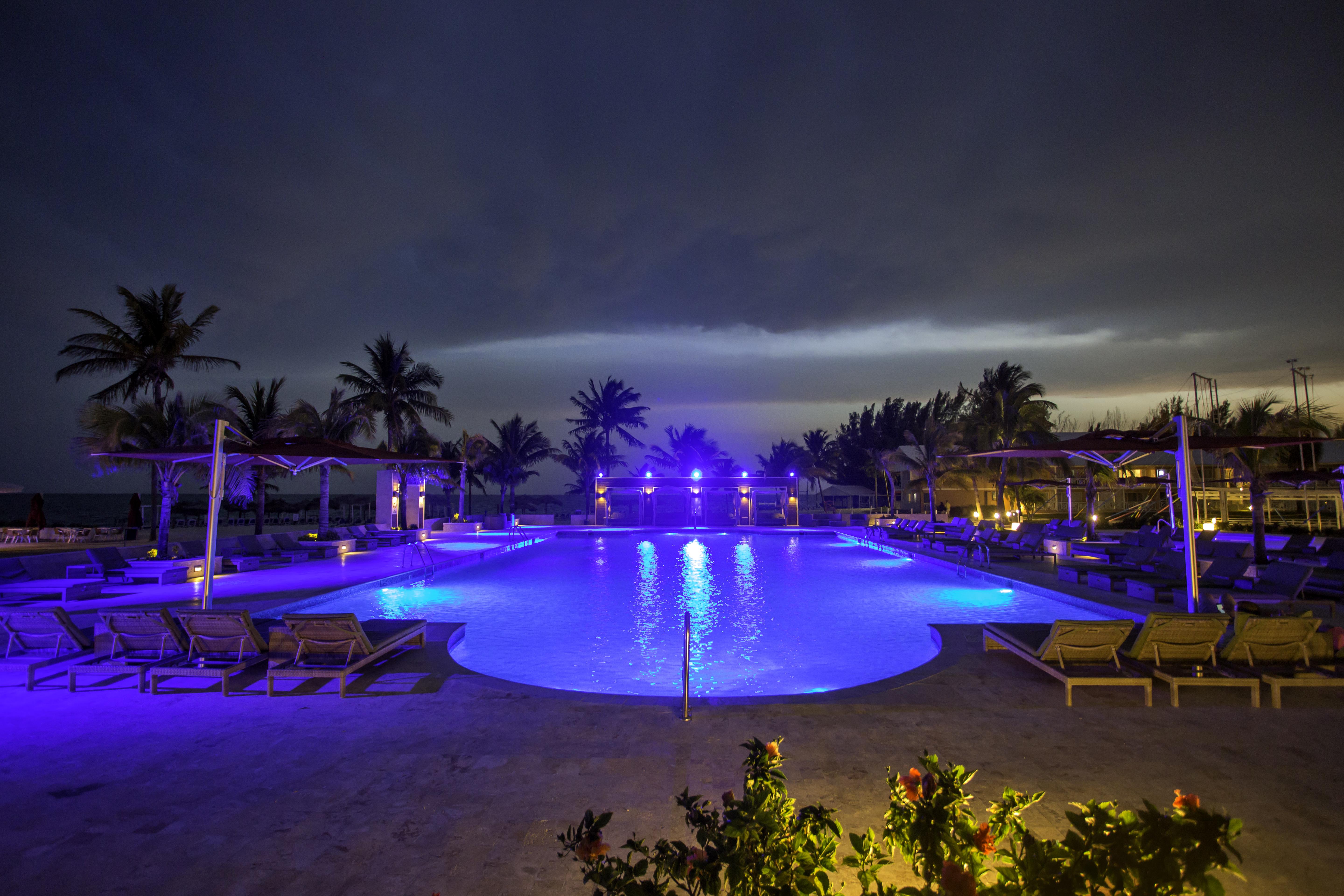 Viva Fortuna Beach By Wyndham, A Trademark All Inclusive Hotel Freeport Bagian luar foto