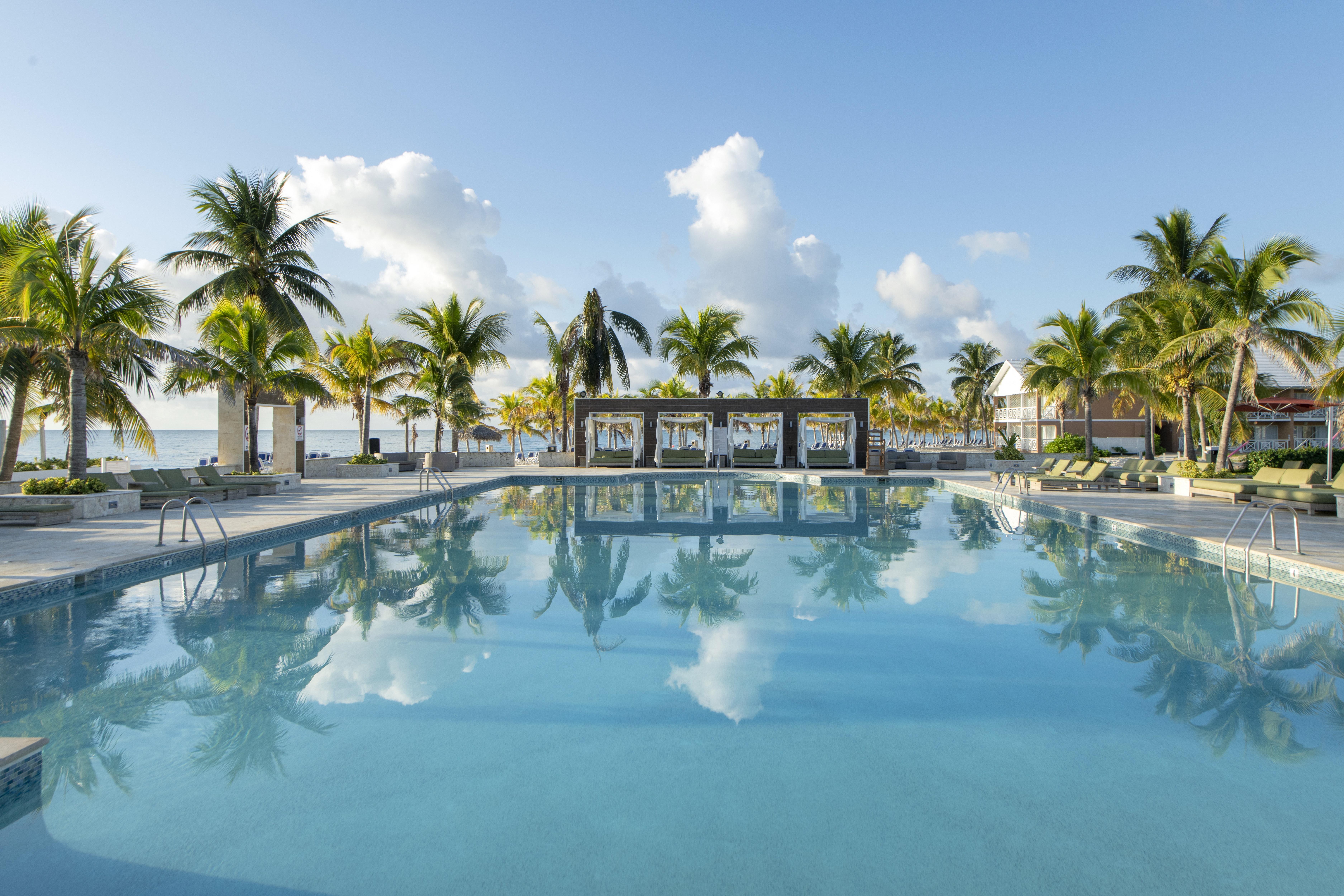 Viva Fortuna Beach By Wyndham, A Trademark All Inclusive Hotel Freeport Bagian luar foto