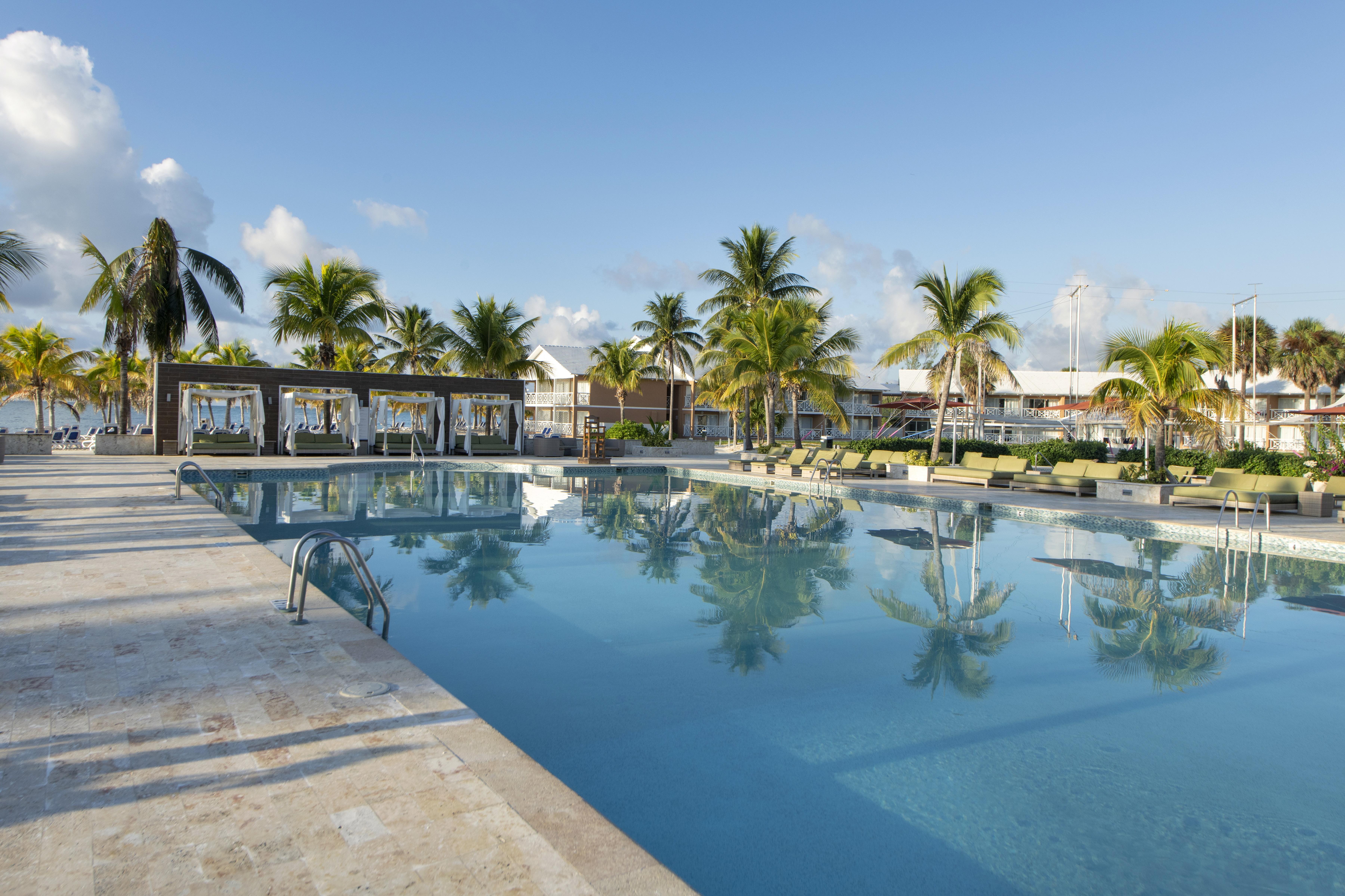 Viva Fortuna Beach By Wyndham, A Trademark All Inclusive Hotel Freeport Bagian luar foto